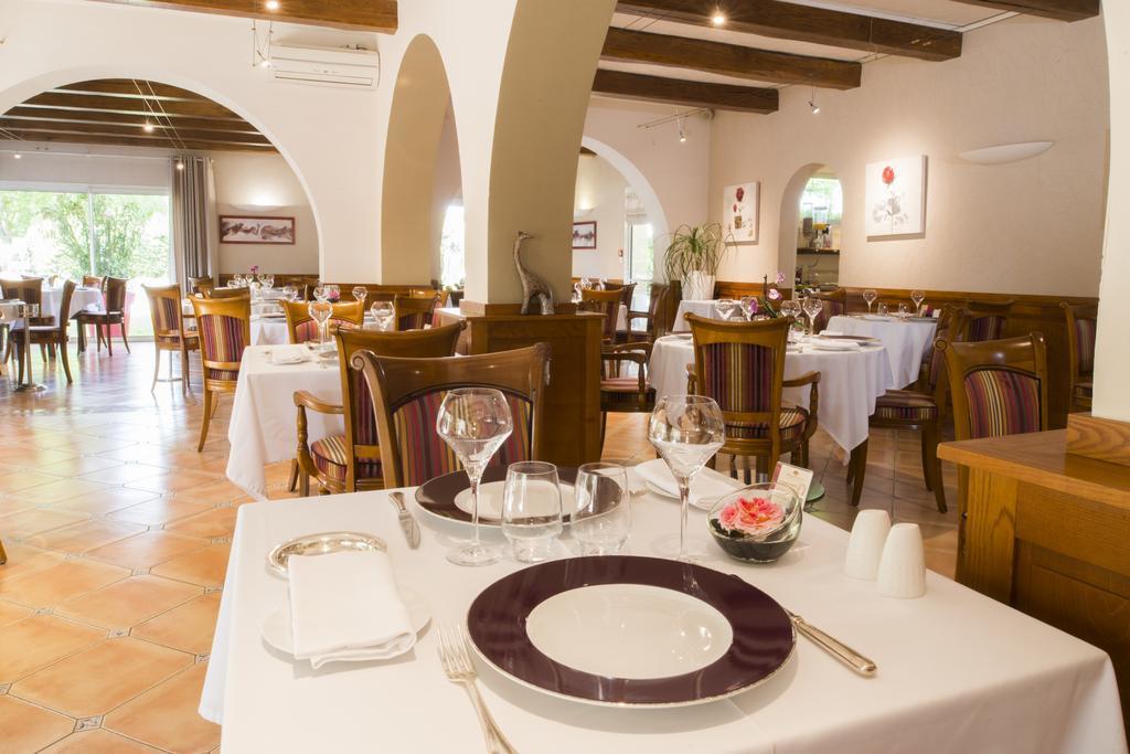 Logis Auberge Bienvenue Doué-la-Fontaine Εξωτερικό φωτογραφία