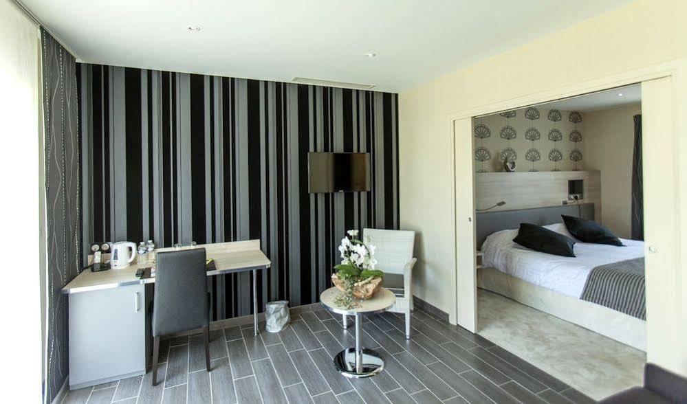 Logis Auberge Bienvenue Doué-la-Fontaine Εξωτερικό φωτογραφία