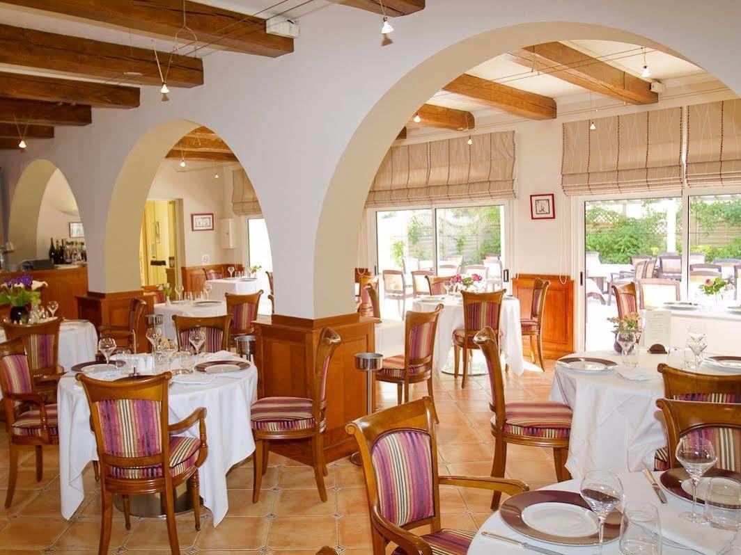 Logis Auberge Bienvenue Doué-la-Fontaine Εξωτερικό φωτογραφία